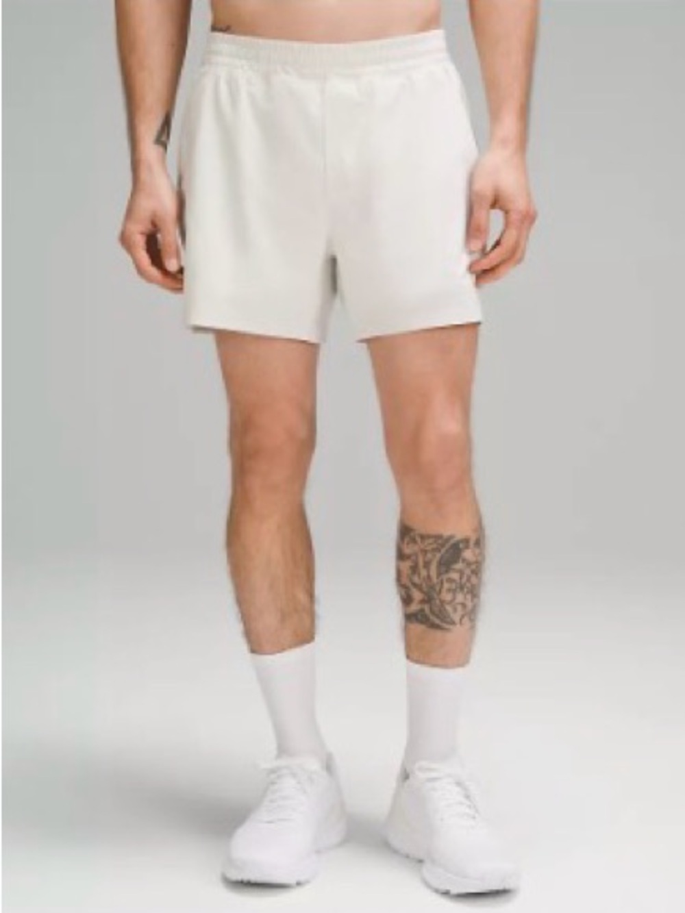 Lululemon Pace Breaker 5’ Lined shorts